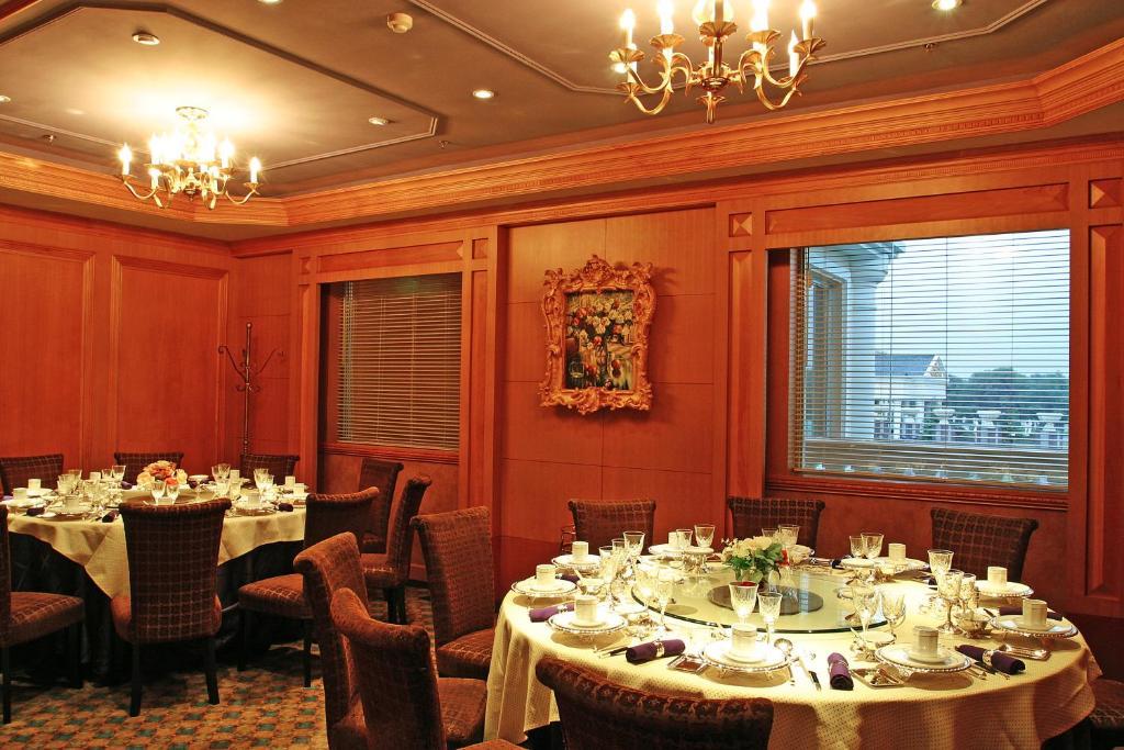 Shanghai Dazhong International Conference Hotel 外观 照片